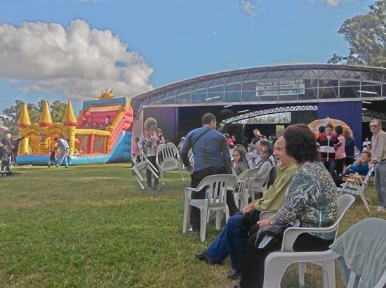 Arroyito Turismo Vení a volar con nosotros 